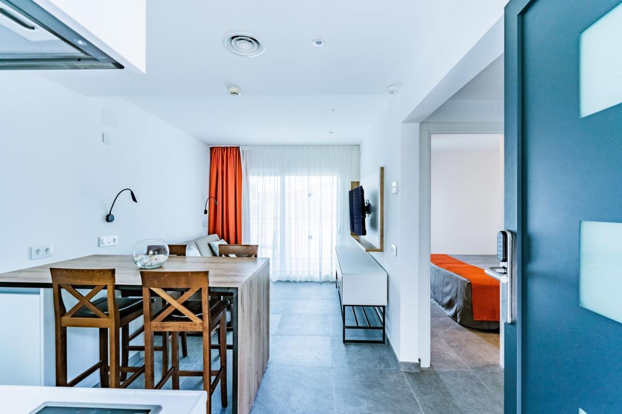 Apartamentos Sunway Apollo Sitges Exterior foto