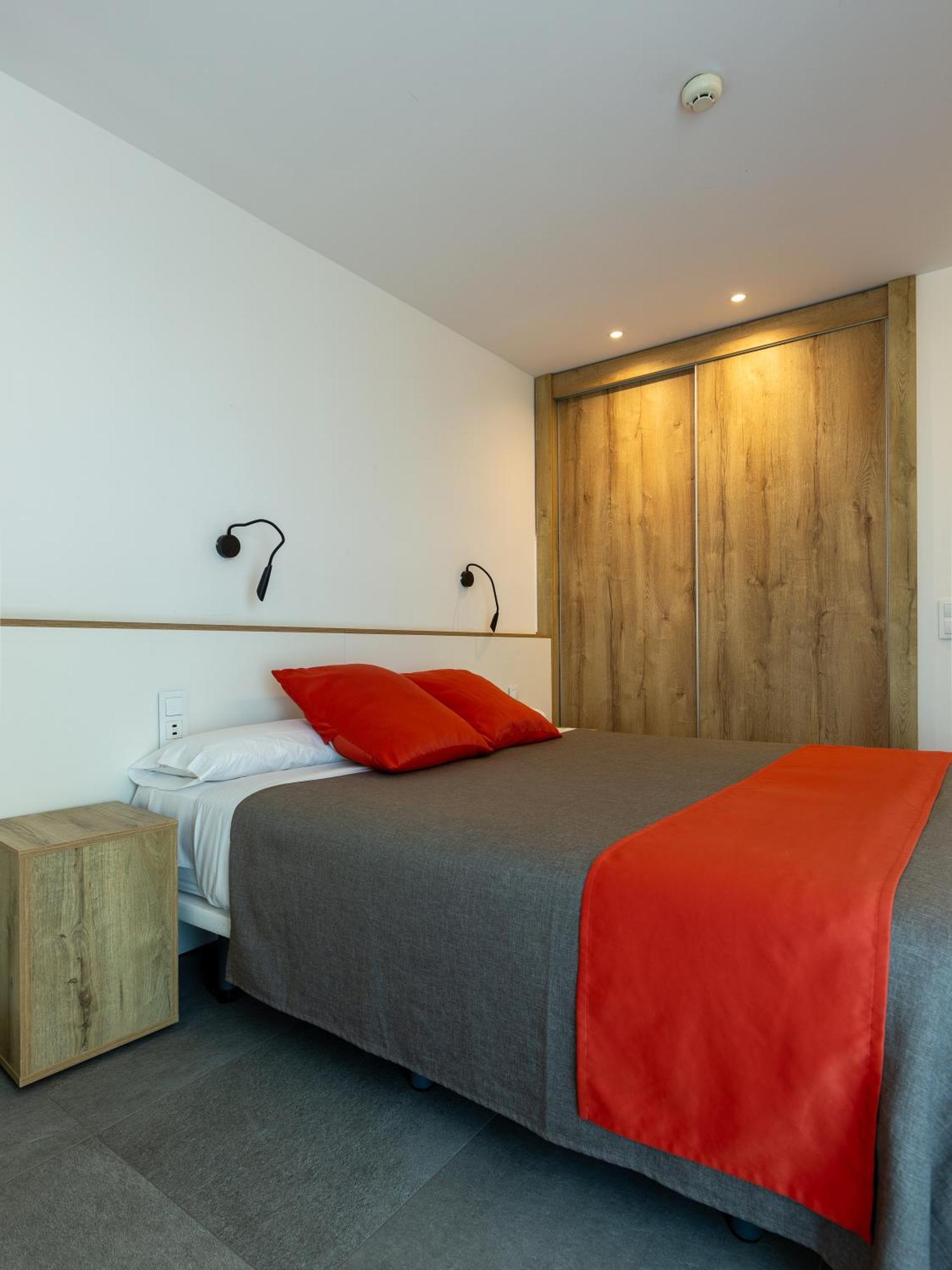 Apartamentos Sunway Apollo Sitges Exterior foto